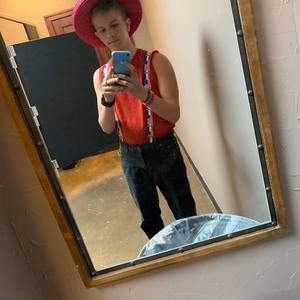 Meet your Posher, Anthony